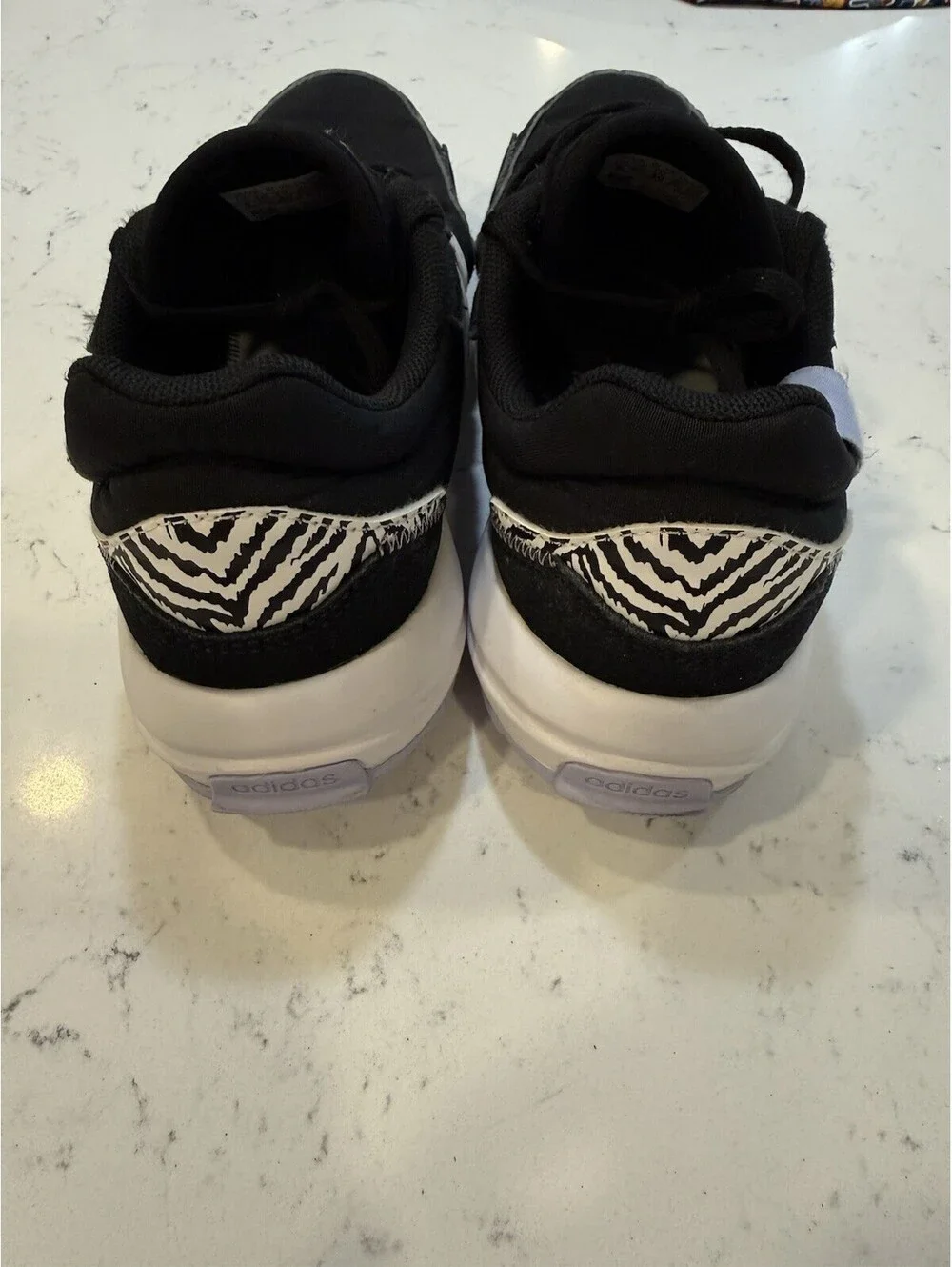 Adidas Retrorun Women's Running Shoes Size 8 Black